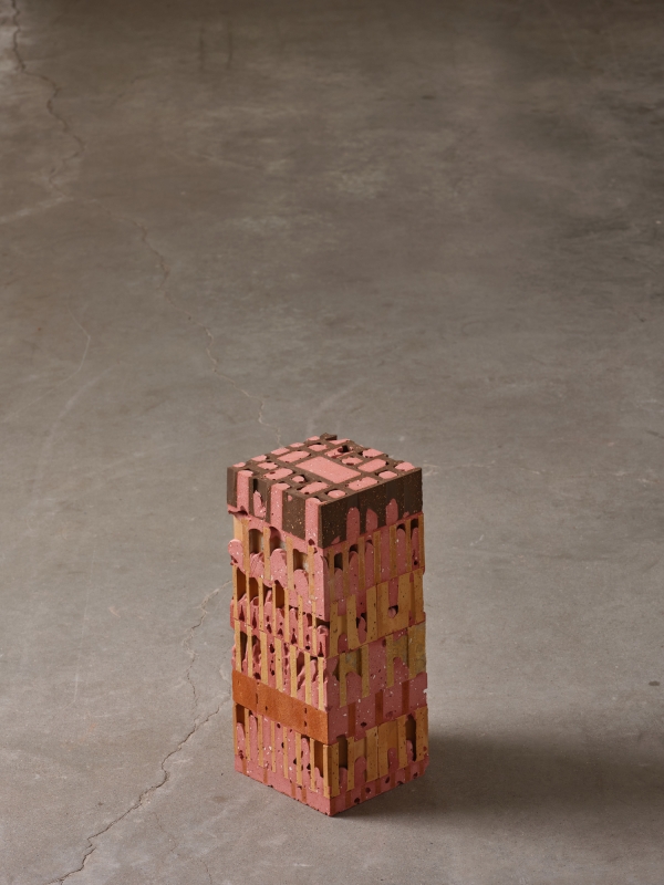 http://www.aurelienveyrat.com/files/gimgs/th-43_Aurélien Veyrat_c_studio_b_helle 53.jpg