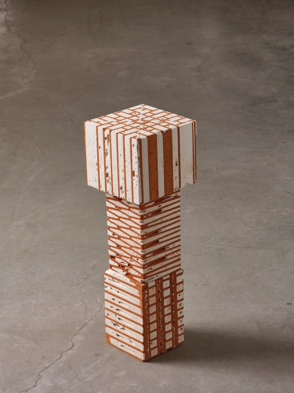 http://www.aurelienveyrat.com/files/gimgs/th-43_Aurélien Veyrat_c_studio_b_helle 59.jpg