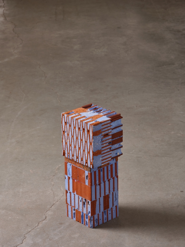 http://www.aurelienveyrat.com/files/gimgs/th-43_Aurélien Veyrat_c_studio_b_helle 54.jpg