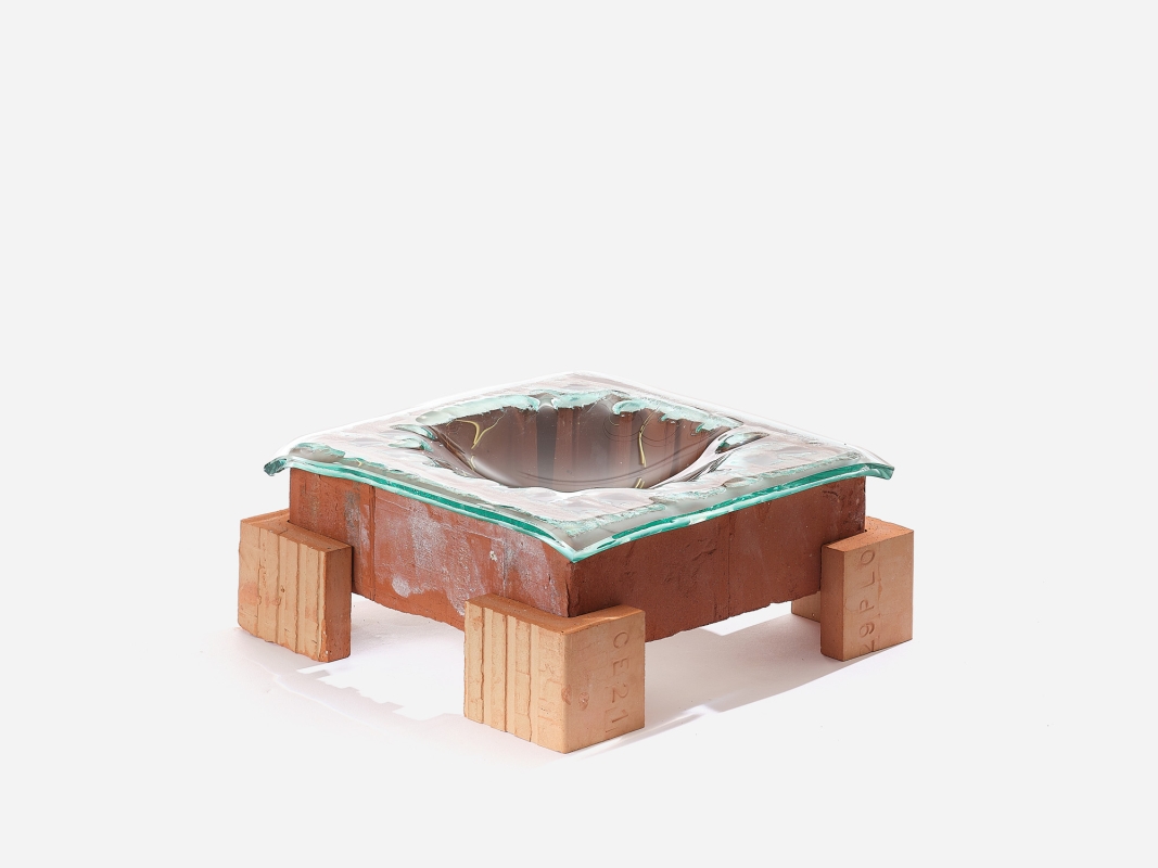 http://www.aurelienveyrat.com/files/gimgs/th-46_Aurélien Veyrat 40_v2.jpg