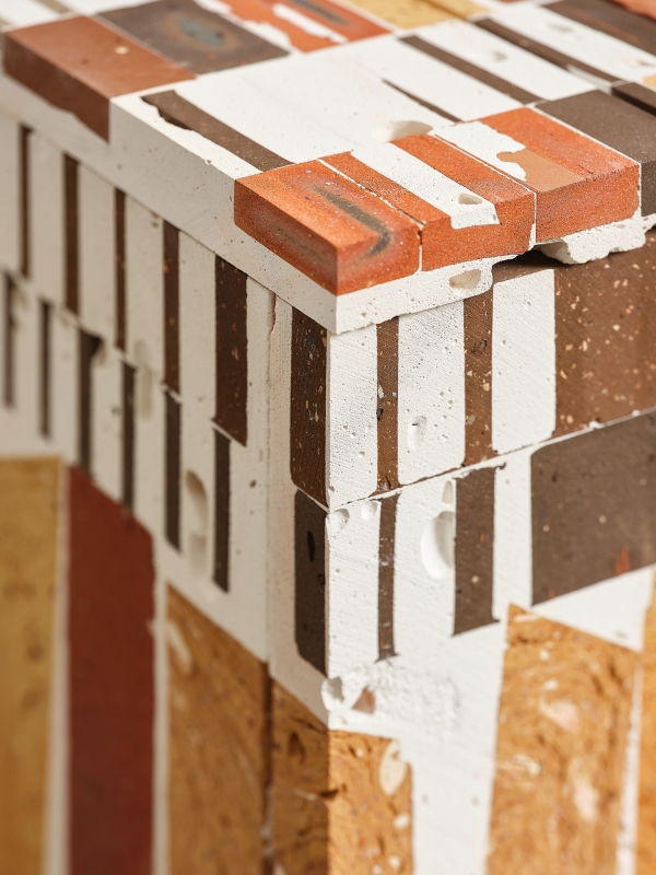 http://www.aurelienveyrat.com/files/gimgs/th-49_Aurélien veyrat_c_studio_b_helle 0.jpg