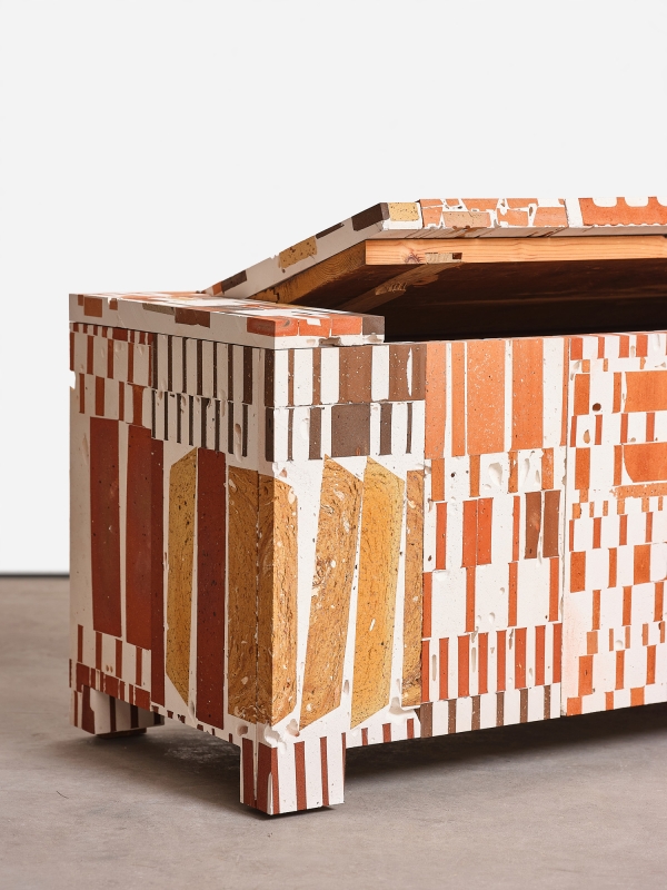 http://www.aurelienveyrat.com/files/gimgs/th-49_Aurélien veyrat_c_studio_b_helle 42.jpg