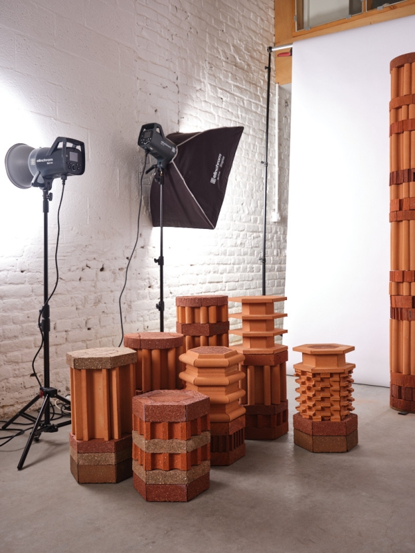 http://www.aurelienveyrat.com/files/gimgs/th-50_Aurélien Veyrat_2500px150dpi_c_studio_b_helle 45.jpg