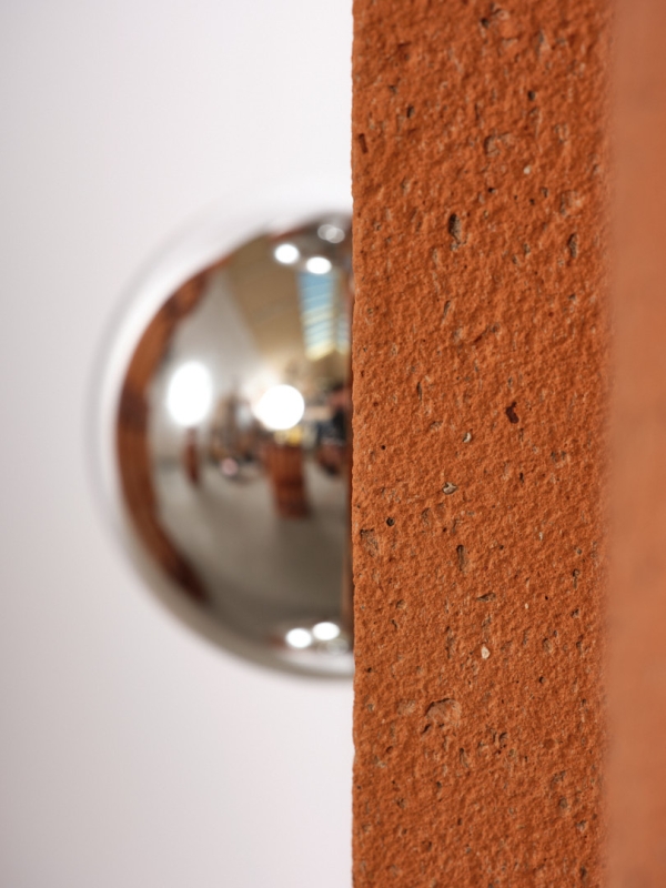http://www.aurelienveyrat.com/files/gimgs/th-50_Aurélien Veyrat_2500px150dpi_c_studio_b_helle 24.jpg