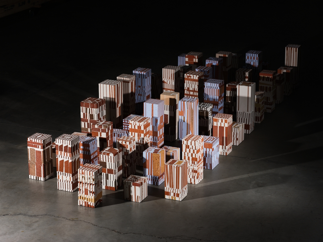 http://www.aurelienveyrat.com/files/gimgs/th-58_Aurélien Veyrat_c_studio_b_helle 81.jpg