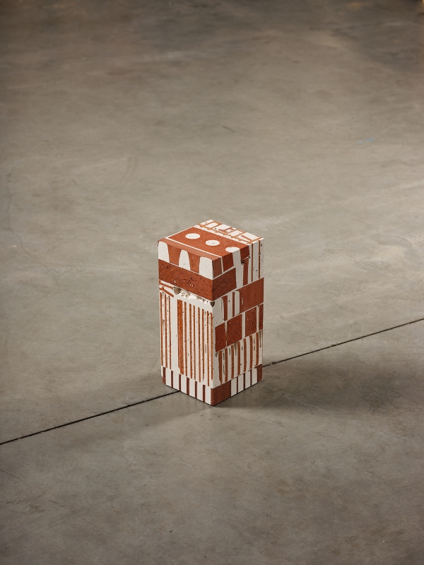 http://www.aurelienveyrat.com/files/gimgs/th-58_Aurélien Veyrat_c_studio_b_helle 12_v3.jpg