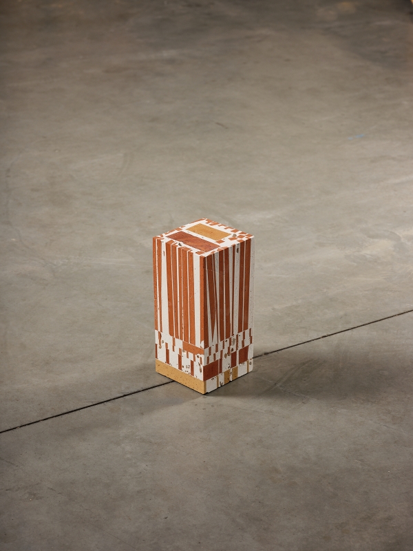 http://www.aurelienveyrat.com/files/gimgs/th-58_Aurélien Veyrat_c_studio_b_helle 3_v2.jpg