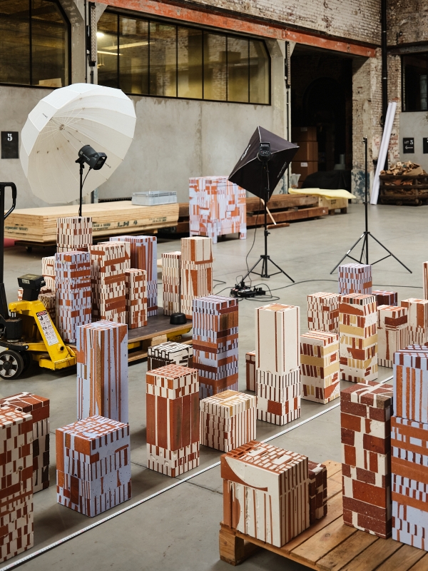 http://www.aurelienveyrat.com/files/gimgs/th-58_Aurélien Veyrat_c_studio_b_helle 66.jpg