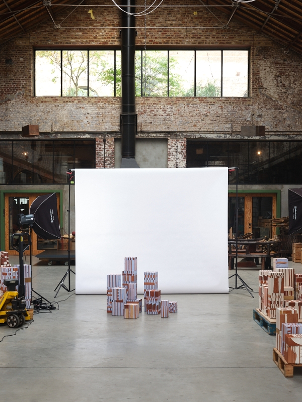 http://www.aurelienveyrat.com/files/gimgs/th-58_Aurélien Veyrat_c_studio_b_helle 64.jpg